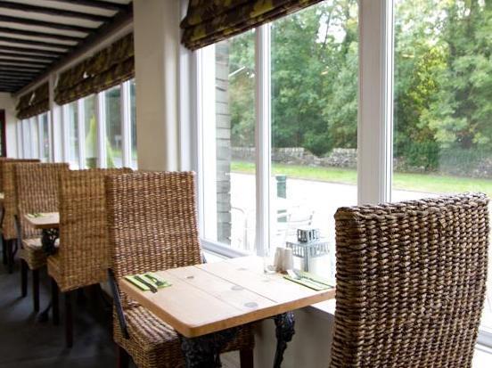 Pedro'S Restaurant Bar And Hotel Windermere Zewnętrze zdjęcie